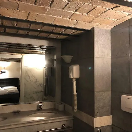 Giolitti Frühstückspension 3*